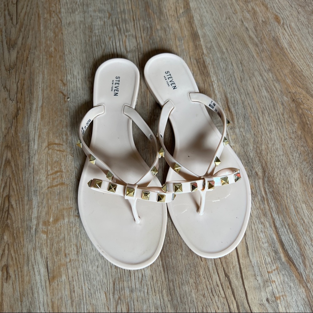 Steven New York Women's Deevan Studded Bow Jelly Sandals • size 7.5